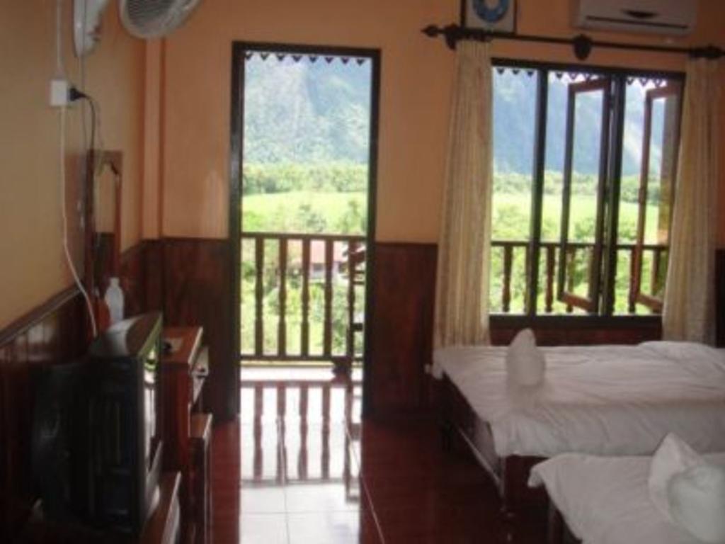 Happy River View Hotel Vang Vieng Eksteriør billede