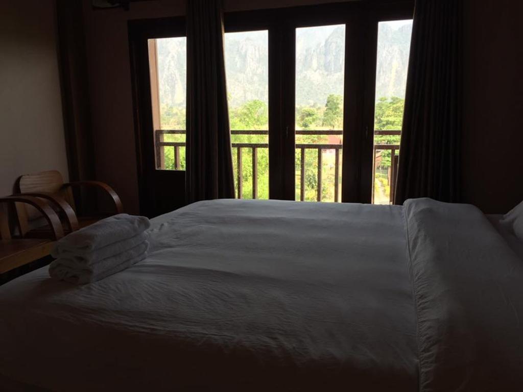 Happy River View Hotel Vang Vieng Eksteriør billede