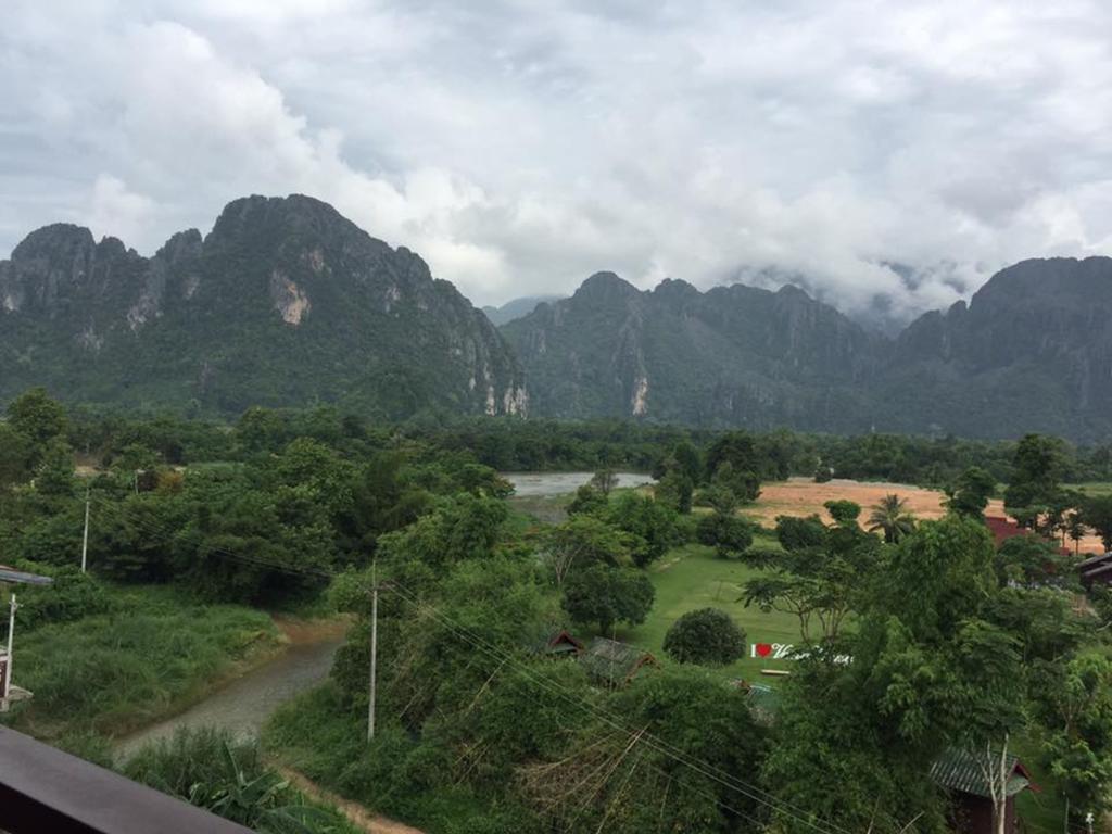 Happy River View Hotel Vang Vieng Eksteriør billede
